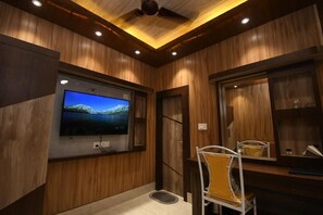 Kamar Triple Eksekutif | Interior