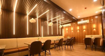 Hotel Adhunik