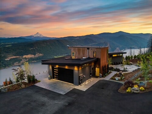 Private guest suite on Underwood Mountain