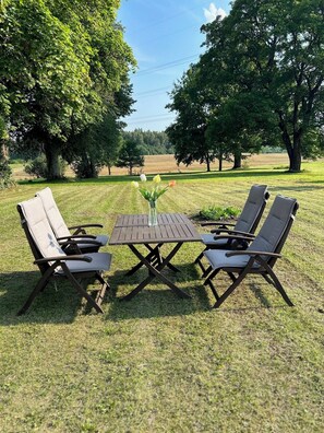 Buiten dineren