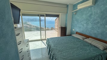 Villa, Ocean View | Iron/ironing board, free WiFi
