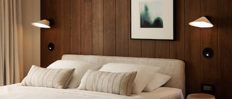 In-room safe, iron/ironing board, free WiFi