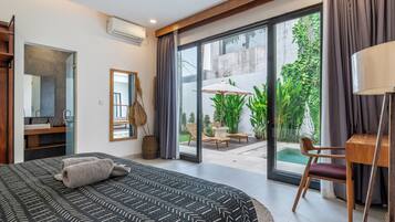Egyptian cotton sheets, premium bedding, in-room safe