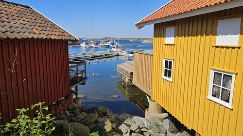 Charming cottage by the sea in Ellös | SE09184