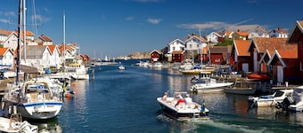 Charming cottage by the sea in Ellös | SE09184