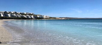 Perfect 10 to 14 Sleeper Luxury Holiday Home With Breakage Deposit of R2500