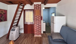 Living area - Cozy Chalet in Mriborsko Pohorje with AC comfort (Hoče)
