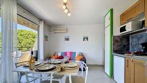 Dining - Le Méridien by Interhome (Port Camargue)