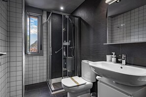 Bathroom - Vrbo Property (Cangas de Onís)
