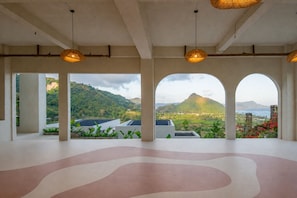 Yoga - Sereno Lombok Resort (Selong Belanak)