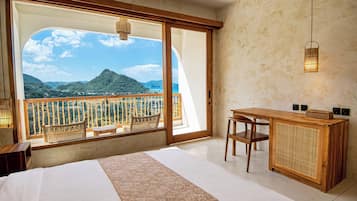 Deluxe Double Room | In-room safe, desk, laptop workspace, blackout drapes