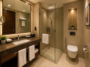 Classic Double Room | Bathroom - Hotel The Lake Crown by Signature Stayz (Udaipur)