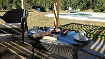 Seasonal outdoor pool