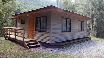 Comfort-Ferienhütte, Flussblick