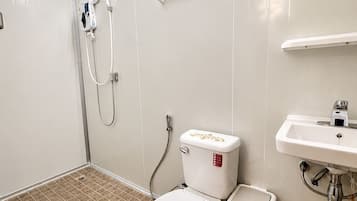 Exclusive Studio Suite, Terrace, Tower | Bathroom
