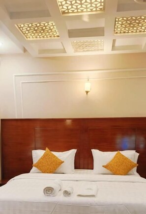 Basic Double Room - Serene Stay (Karachi)