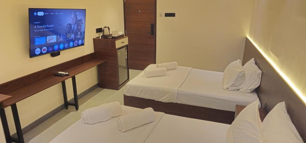 Superior Double or Twin Room | Desk, soundproofing, iron/ironing board, free WiFi