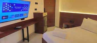 Chippy Residency Pallikaranai