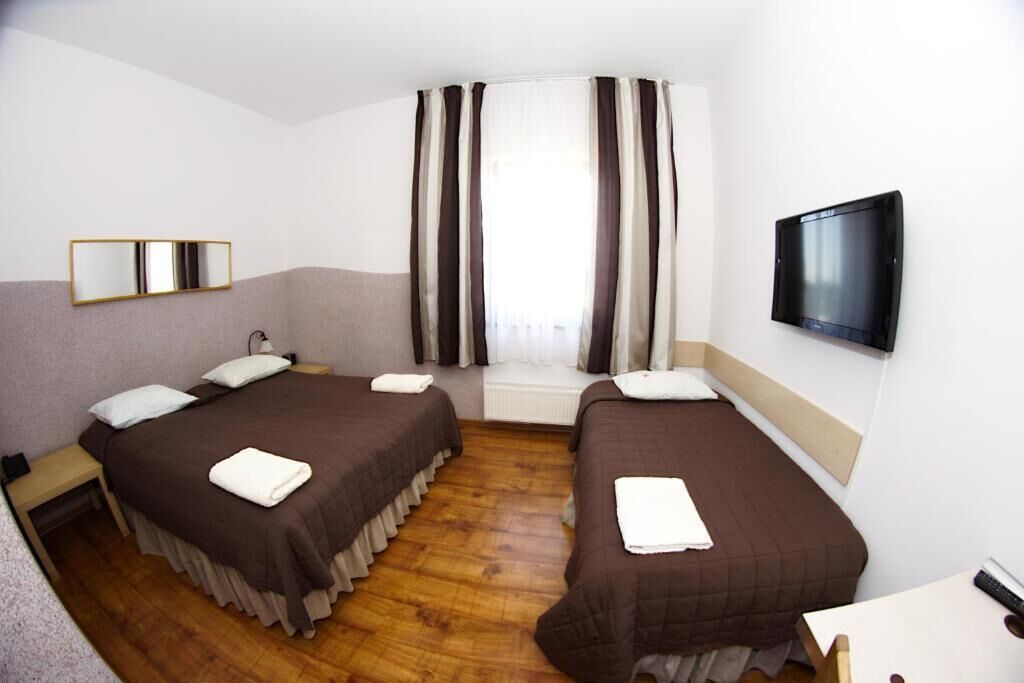 Double Room | Free WiFi