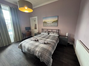 WiFi, bed sheets - Dunes Apartment Troon (Troon)