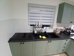Private kitchen - Melton Mowbray Luxury Stay (Melton Mowbray)