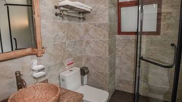Standard Double Room, 1 Queen Bed, Non Smoking, Hill View | Bathroom | Shower, rainfall showerhead, free toiletries, hair dryer