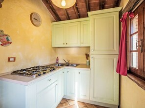 Kühlschrank, Kochgeschirr/Geschirr/Besteck