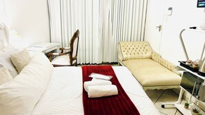 Room - Room-tay Luxury Suite in Waterkloof Ridg (Pretoria)