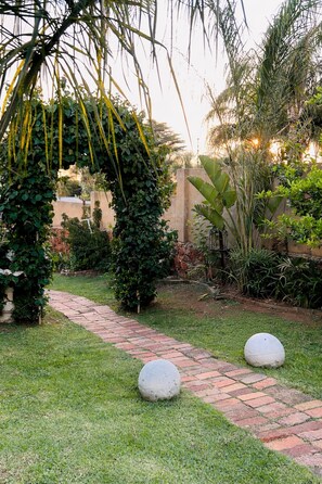 Quarto, 1 quarto, varanda, vista para o jardim | Jardim