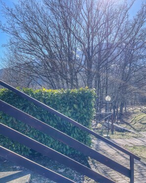 Apartment, Mountain View | Property grounds - La Casetta dei Cerri (Rocca di Cambio)