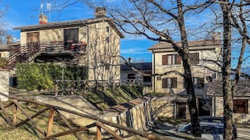 Apartemen, pemandangan gunung | Eksterior