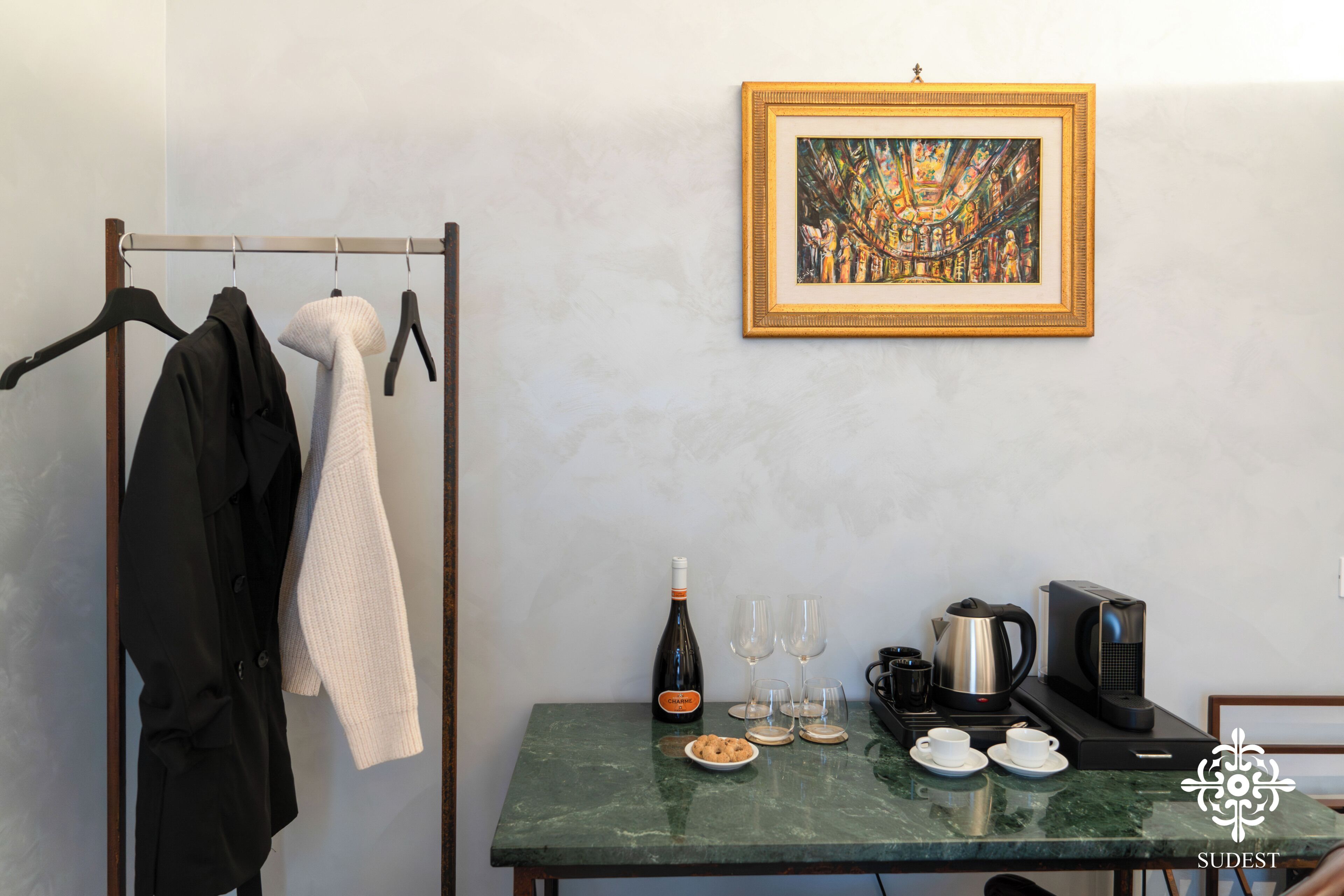 Standard-Stadtwohnung, Balkon, Stadtblick | Innenbereich
