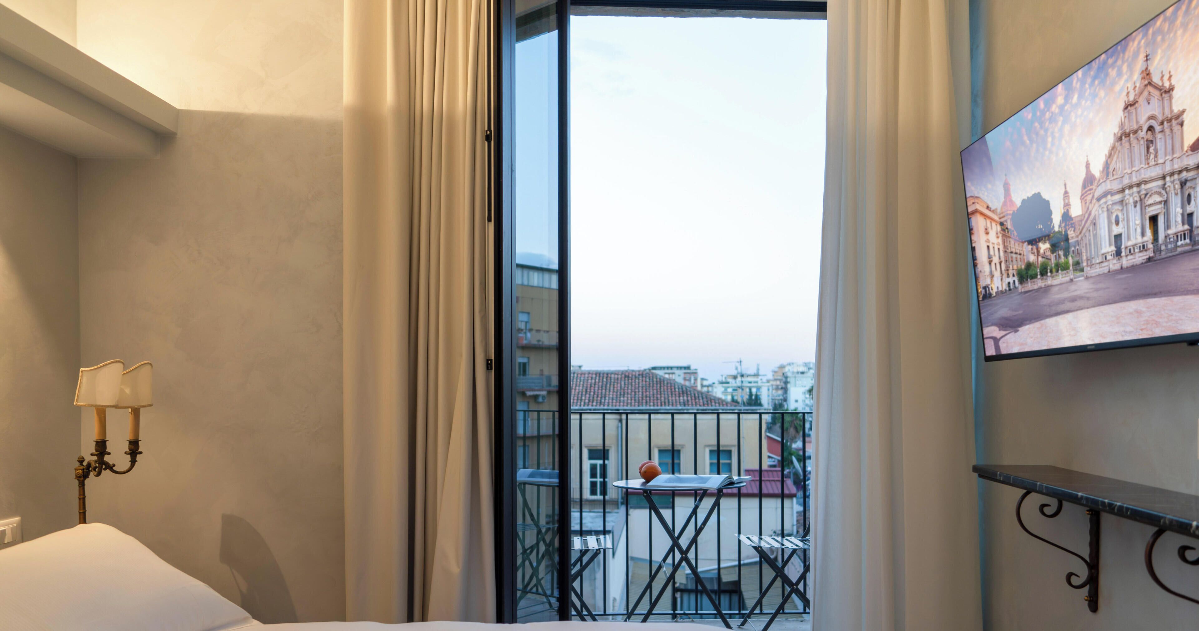 Casa geminada standard, sacada, vista para a cidade | Cofres nos quartos, Wi-Fi de cortesia