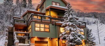 Walk to Main St | 5BR w/ Elevator, Hot Tub & 4 Decks