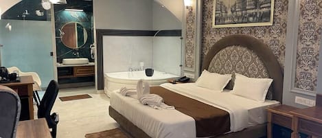 Royal Double Room, City View | Desk, free WiFi