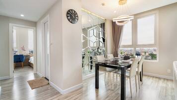 Departamento Premium, 2 habitaciones, cocina, vista a la ciudad | Restaurantes