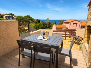 Outdoor dining - Comfortable apartment with AC - 4 guests (Collioure)