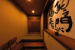 Interior - It is as if you have wandered into a historic town. Enjoy a special moment in the townscape preservation district. (高山市)
