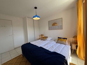 Room - Apartment with sea view - 4 guests (Cavalaire-sur-Mer)