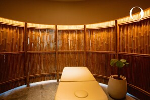 Diepe bindweefselmassages, sportmassages, massagebehandelingen