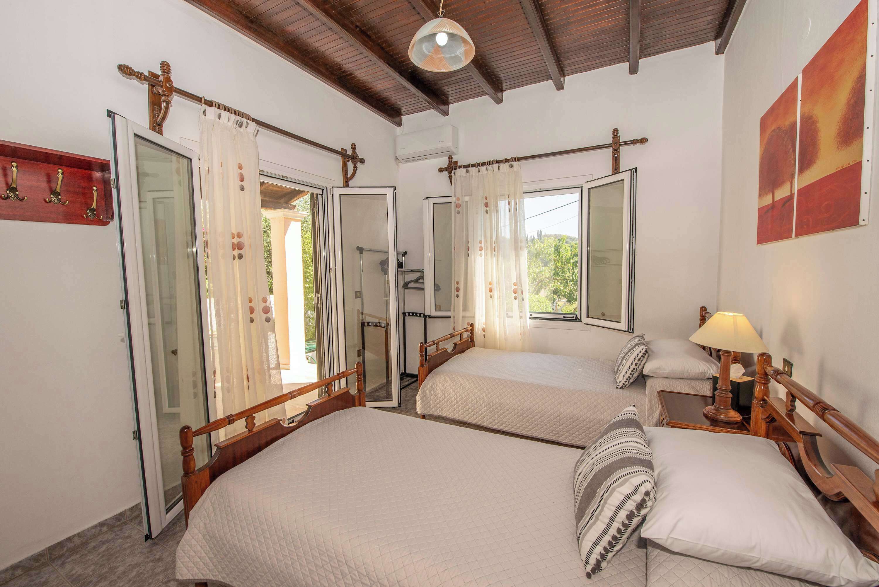 3 bedrooms, iron/ironing board, travel cot, WiFi