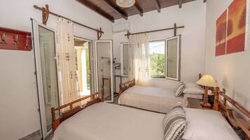 3 bedrooms, iron/ironing board, travel cot, WiFi