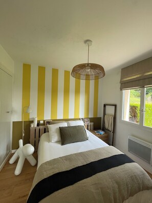 Bed sheets - Vrbo Property (Augerolles)
