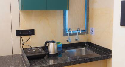 Nirrtul Sapphire Studio Apartment Specious Cozy & Quite