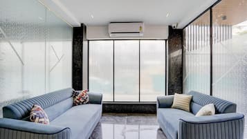 House | Living room