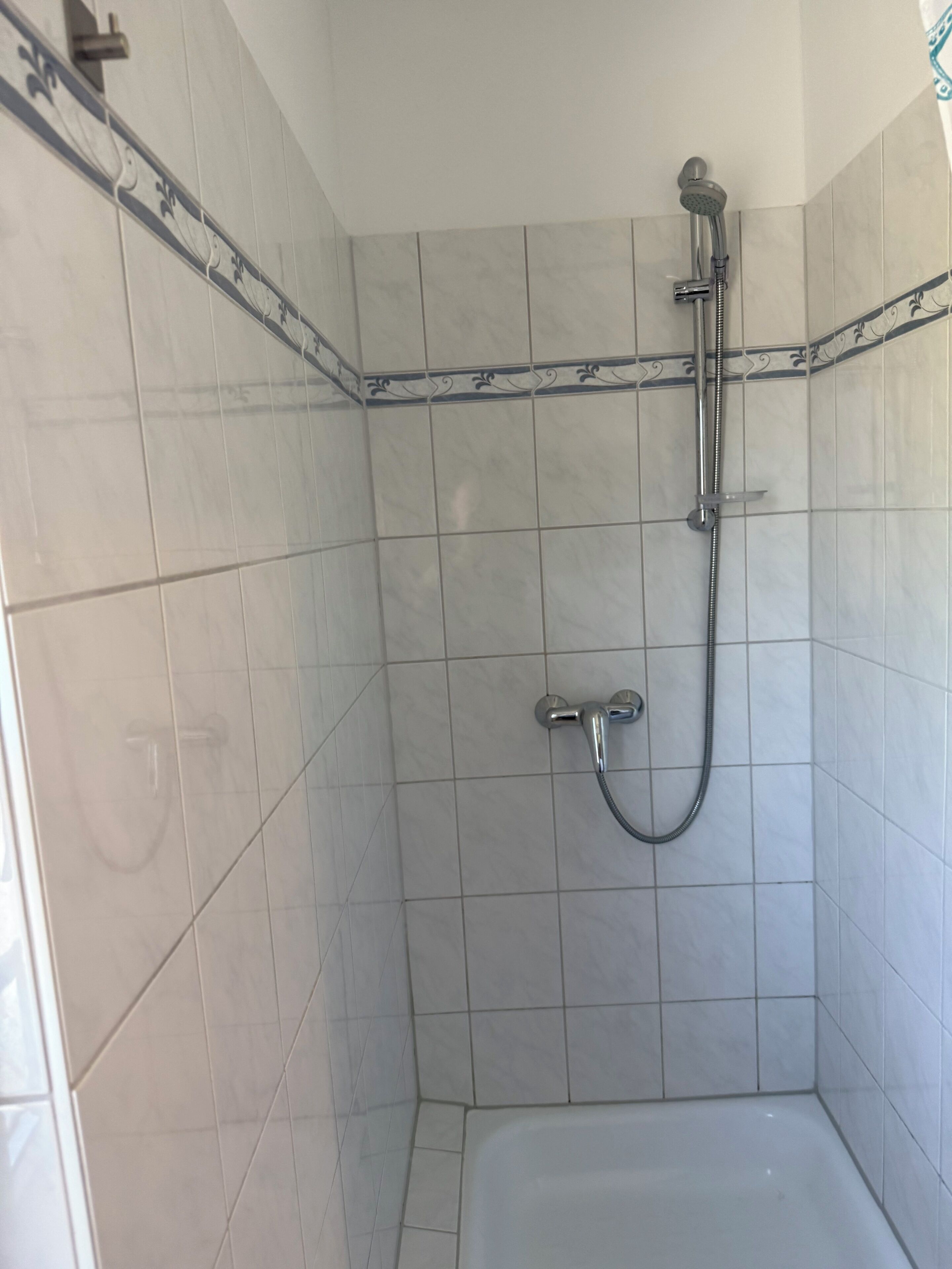 Douche, serviettes fournies