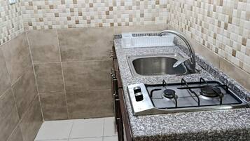 Studio, 1 Double Bed | Private kitchen | Fridge, microwave, stovetop, electric kettle