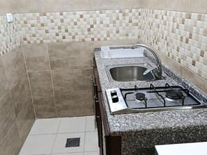 Studio, 1 Double Bed | Private kitchen - Siveen Hotel (Amman)