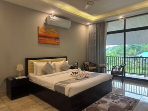 Deluxe Double or Twin Room, Balcony | Free WiFi - Soaa Resort (Sirajganj)