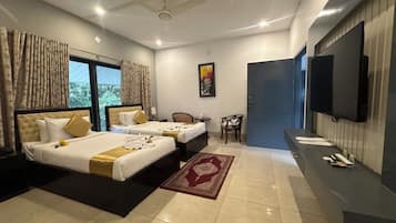 Deluxe Double or Twin Room, Balcony | Free WiFi
